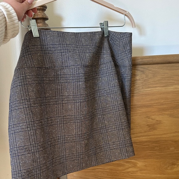 NWT Express High Waisted Plaid Buckle Wrap Mini Skirt 14 - Picture 9 of 10